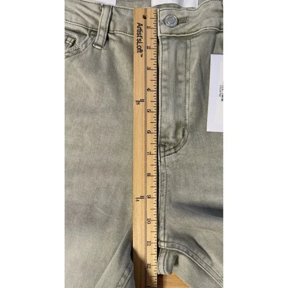 Vervet Bella High Rise Cropped Flare Jeans Women's 31/13 Moss Green NWT - Picture 9 of 11